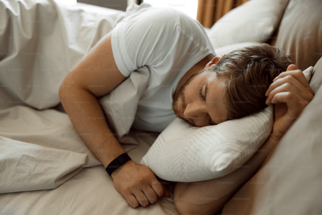 Smart Rings for Discreet Sleep Tracking: A Gentle Way to Know Your Body